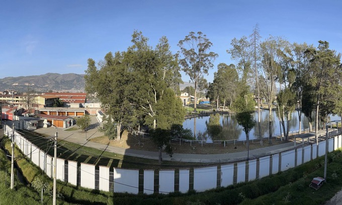 Baños del Inca Apartamento | Apartamento Exclusivo con Vista a la Laguna en Baños del Inca