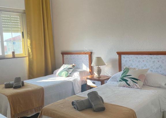Suances Apartamento | Apartamento Flori, con terraza y a 300 m de la playa en Suances, Cantabria