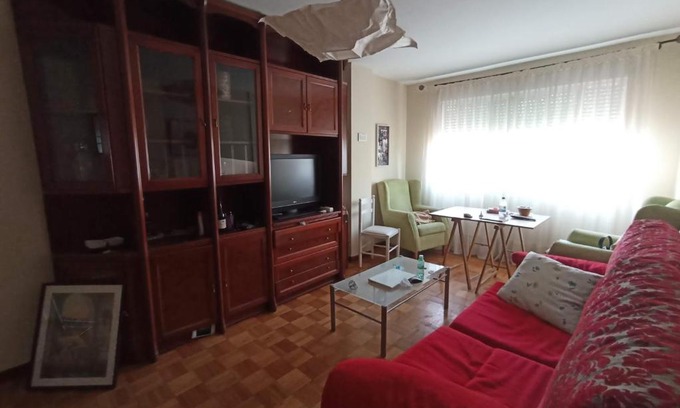 León Apartamento | Apartamento grande zona universidad y Hospital