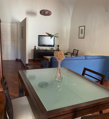 Distrito Centro-Casco-Antiguo Apartamento | Apartamento La Almena 1 junto a Plaza Mayor,2 habitaciones, parking gratuito