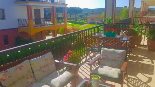 Costa Esuri Apartamento | APARTAMENTO MANUELA PROXIMO a GOLF ISLA CANELA LINKS