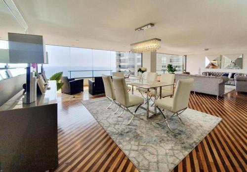 Reducto Apartamento | Apartamento Miraflores Larcomar de lujo frente al mar