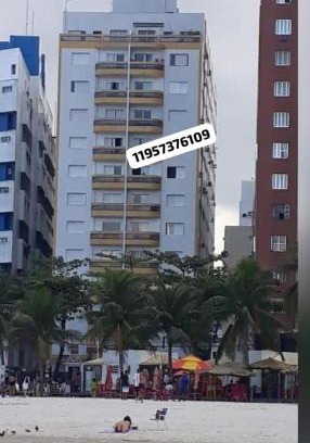 Sao Vicente Apartamento | Apartamento mobiliado prédio frente ao mar