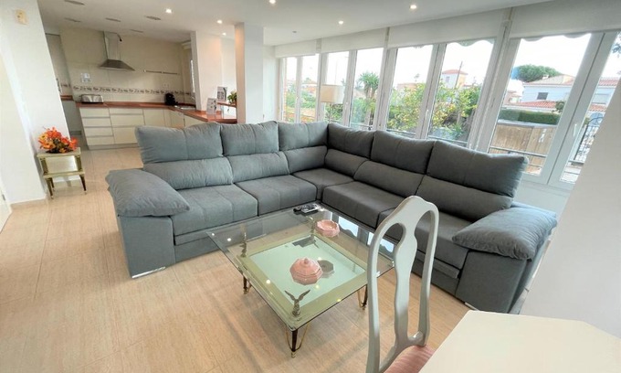Torre de Benagalbon Apartamento | Apartamento Nebro el Rincón