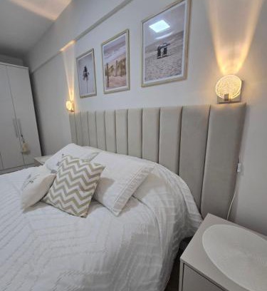 Barra Sul Apartamento | Apartamento Remodelado Novo a cuadra del mar,Patio privado parking para auto pequeño-medio