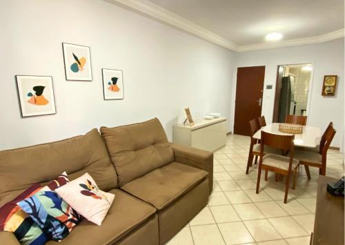 Anchieta Apartamento | Apartamento recantoazul es Conforto Total a 50m do Mar Apartamento Recém-Reformado na Praia de Castelhanos, ES, para 7 Pessoas Aconchegante e Completo, com 3 Quartos e 1 Suíte