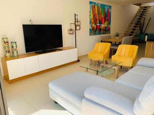Lázaro Cárdenas Apartamento | Apartamento Recien Remodelado a 5 min de la Playa
