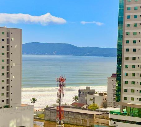 Morretes Apartamento | Apartamento vista mar, 2 quartos e garagem