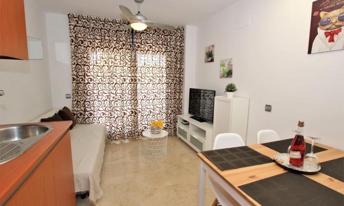 Torrequebrada Apartamento | Apartamentos Ana Junto a la playa