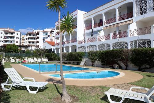Cavacos Complejo | Apartamentos King's