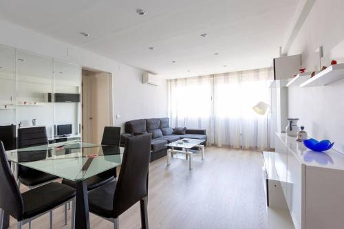 El Pilar Apartamento | Apartamentos La Vaguada Suites