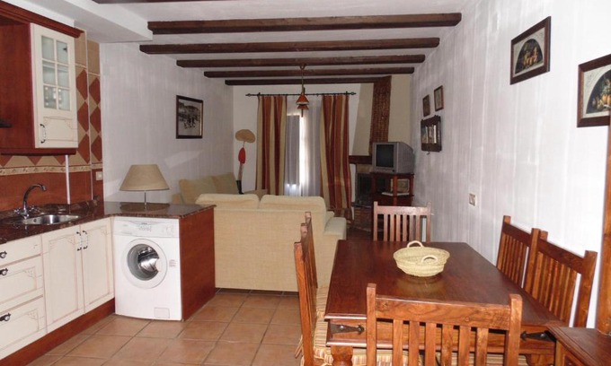 Cañete Casa | Apartamentos Rurales La Muralla II