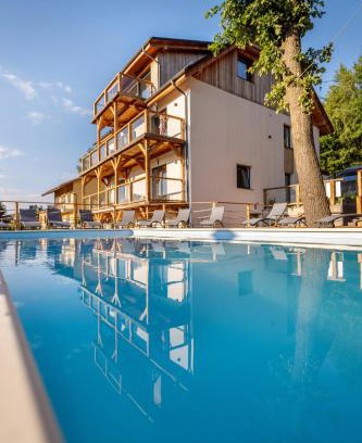 Swieradow-Zdroj Apartamento | Apartamenty Larice - balia i sauna gratis ten weekend, morsowanie w basenie