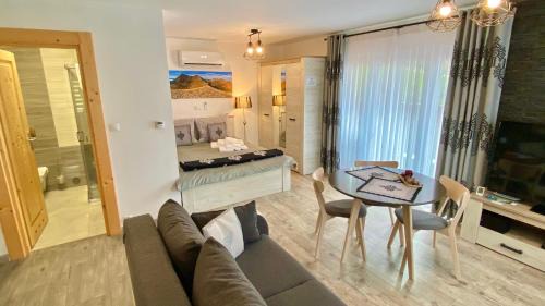 Poronin Apartamento | Apartamenty Na Przełaj - LUX - zewnętrzna sauna fińska i zewnętrzne gorące jacuzzi - cały rok!
