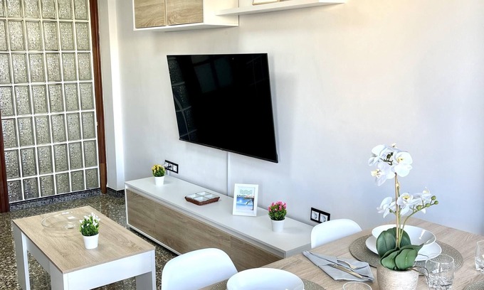 Reus Apartamento | APARTBEACH EL CARRILET CÉNTRICO Y LUMINOSO