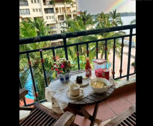 Bandulu Apartamento | Apartemen Marbella anyer tower sadewa lt 5 view kolam renang & laut
