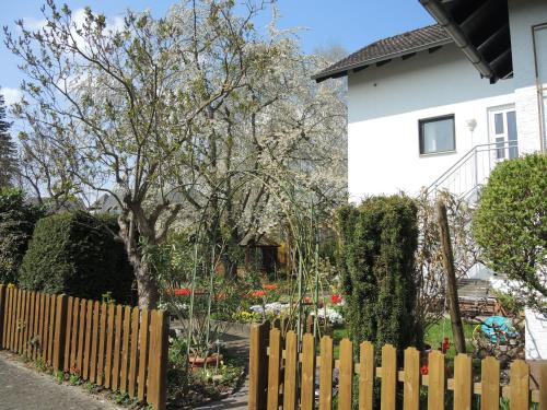 Mainz-Bingen Apartamento | Apartement am Kirschbaum