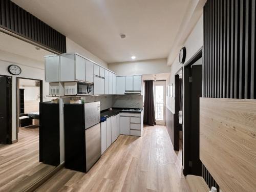 Jakarta Apartamento | Apartement in west jakarta Tibonne House