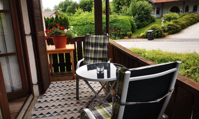 Zwiesel Complejo | Aparthotel Chrysantihof - Zwiesel - Apartment with large balcony, 2 room app