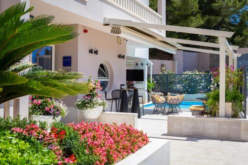 Tucepi Apartamento | Aparthotel Flora