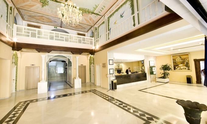 Centro de Marbella Apartamento | Aparthotel Monarque Sultán