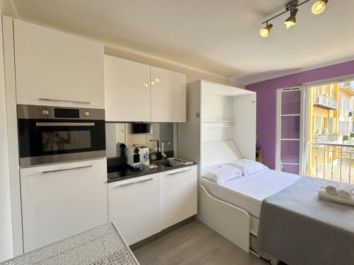 Old Town Apartamento | ApartHotel Riviera Nice Côte d'Azur - Old Town - Studio AC - Sea View - 50m Promenade des Anglais- LA MAISON LINDA