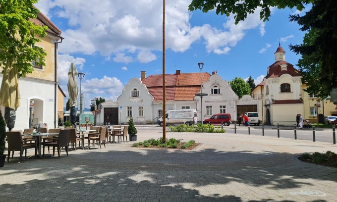 Bojnice Apartamento | Apartmány Modrý deň