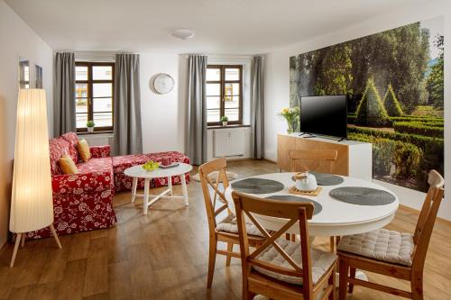 Ostrov Apartamento | Apartmány Myslivna