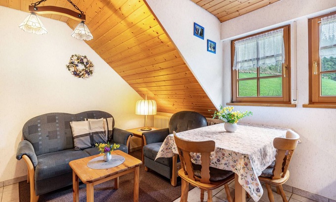 Bad Rippoldsau-Schapbach Apartamento | Apartamento 'Ferienwohnung 2 Im Bauernhaus' con terraza compartida, jardín compartido y Wi-Fi
