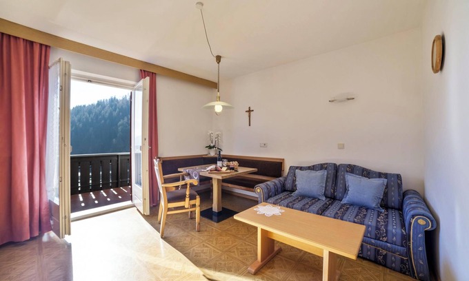 San Leonardo in Passiria Apartamento | Apartamento "Residencia Pichler 3" con vistas a la montaña, balcón y Wi-Fi