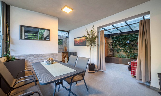 San Leonardo in Passiria Apartamento | Apartamento 'Holzer's' con vistas a la montaña, terraza privada y Wi-Fi
