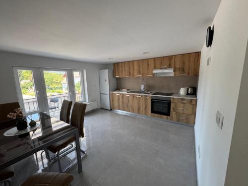 Metlika Apartamento | Apartmaji Vanja - 4 sobno