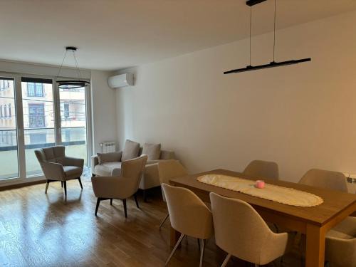 Cacak Apartamento | Apartman Akademska Četvrt