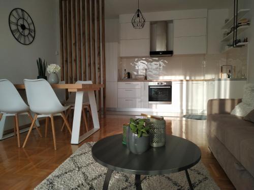 Trebinje Apartamento | Apartman Avisi