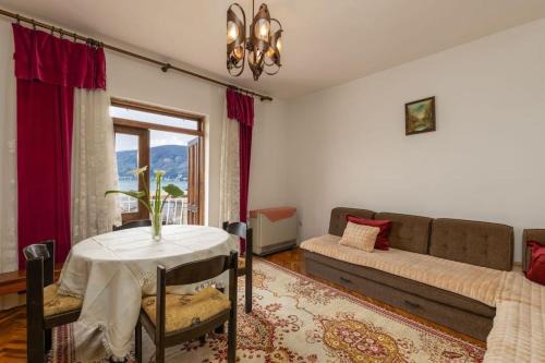 Herceg Novi Apartamento | Apartman BISER - Igalo centar