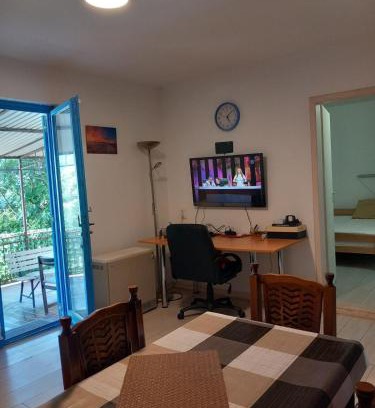 Trebesinj Apartamento | Apartman Dadi