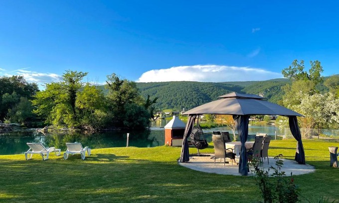 Bihac Apartamento | Apartman Deluxe Una Holiday