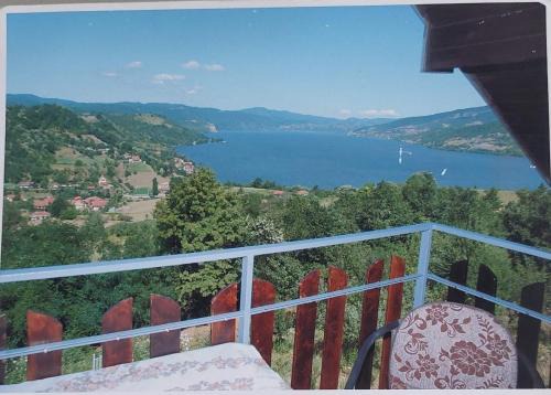 Donji Milanovac Apartamento | Apartman Jaredić - Private Accommodation, Privatni Smeštaj
