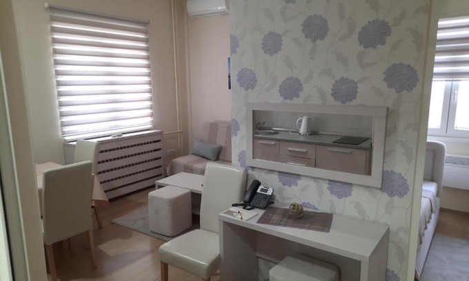 Leon Apartamento | Apartman Karadjordje 2