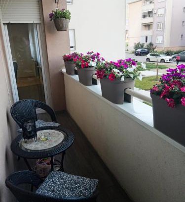 Pirot Apartamento | Apartman LARA