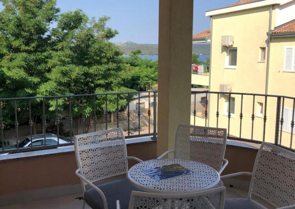 Turanj Apartamento | Apartman Maris, Turanj