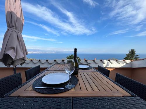 Opric Apartamento | Apartman Maroon - Savršen pogled i miran odmor