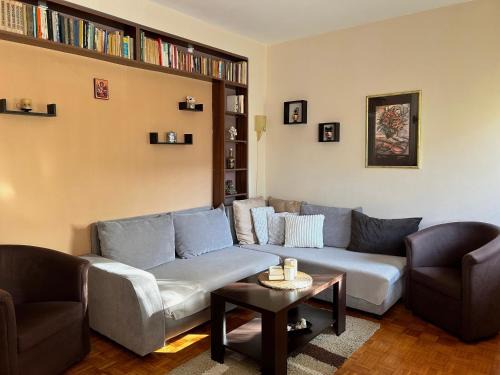 Cuprija Apartamento | Apartman NANA
