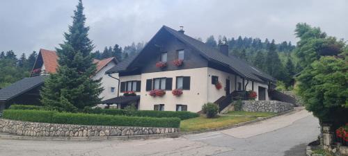 Delnice Apartamento | Apartman Neli