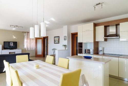 Kastel Gomilica Apartamento | Apartman Niko