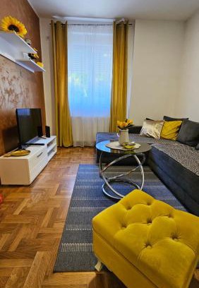 Sremska Mitrovica Apartamento | APARTMAN SUNFLOWER