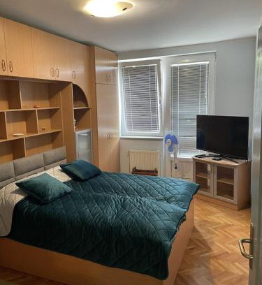 Kragujevac Apartamento | Apartman u blizini Roda centra