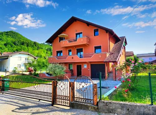 Mali Radic Apartamento | Apartman Una Paradies