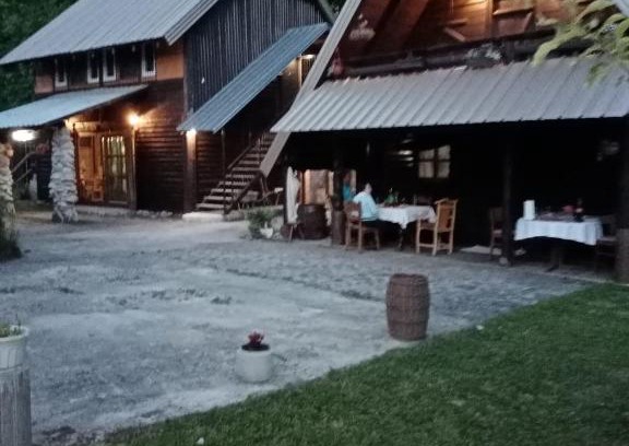 Mali Radic Casa | Apartmani Dada Kanjon Grmuša