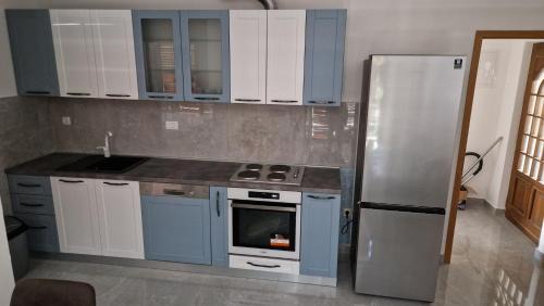 Brodarica Apartamento | Apartmani Deniza 4 guests